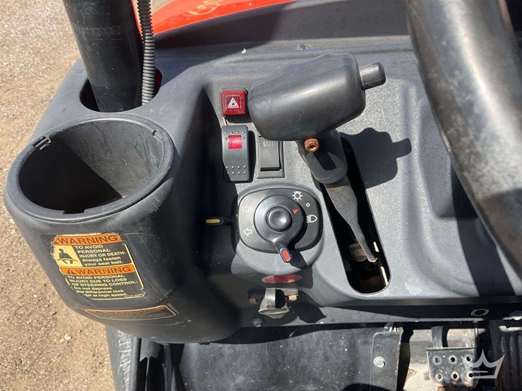 2018-kubota-rtv-x900-image-15