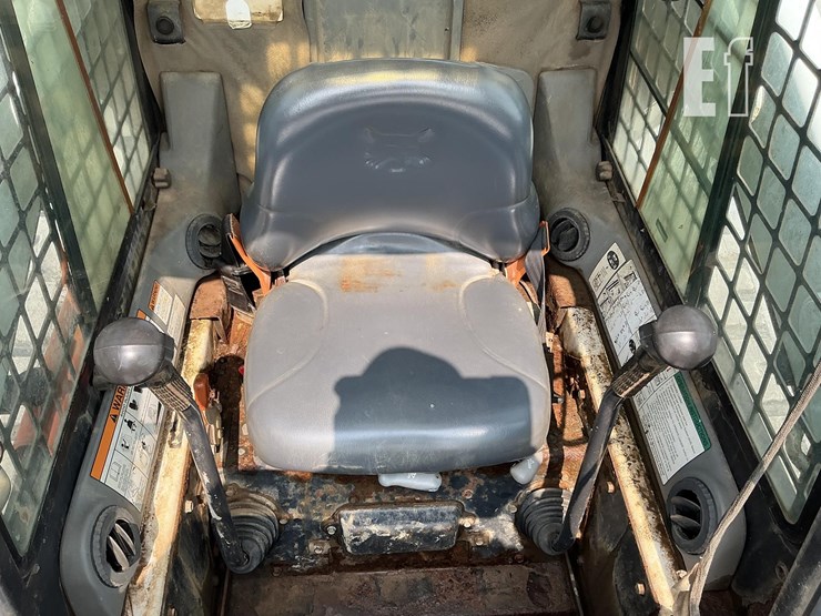 2003-bobcat-t190-image-14