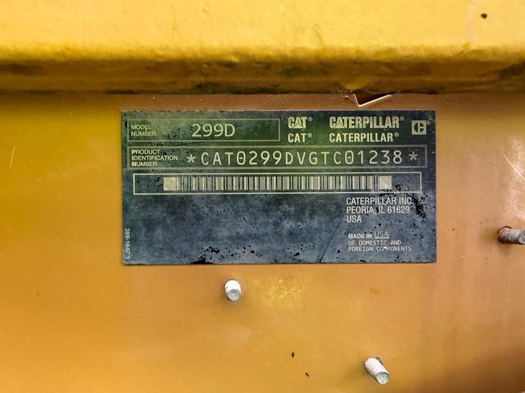 2014-caterpillar-299d-image-27