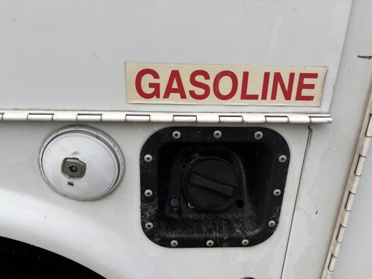 2009-ford-f550-xl-image-6