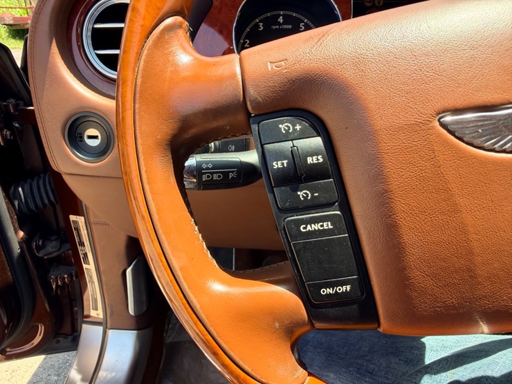 #24158-•-2007-bentley-continental-passenger-car-image-44