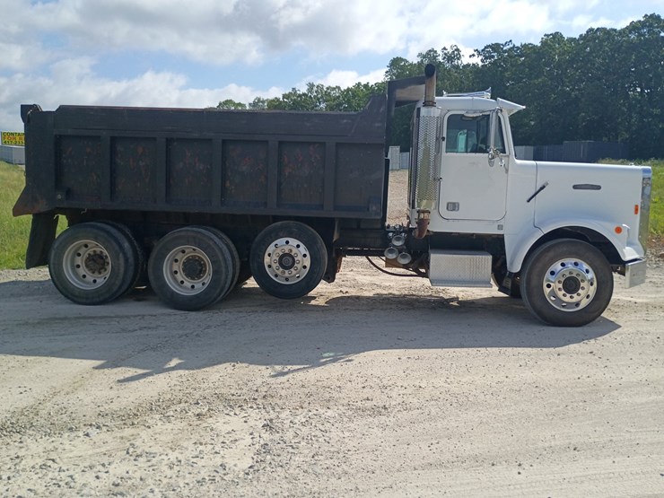 #24861-•-1988-freightliner-flc-dump-truck-image-17
