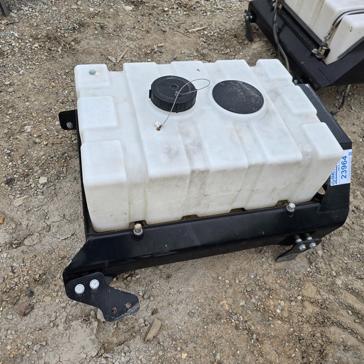 #23964 • Sprayer Tank Skid Steer Roof Mount