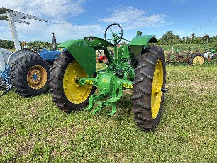john-deere-model-b-image-4