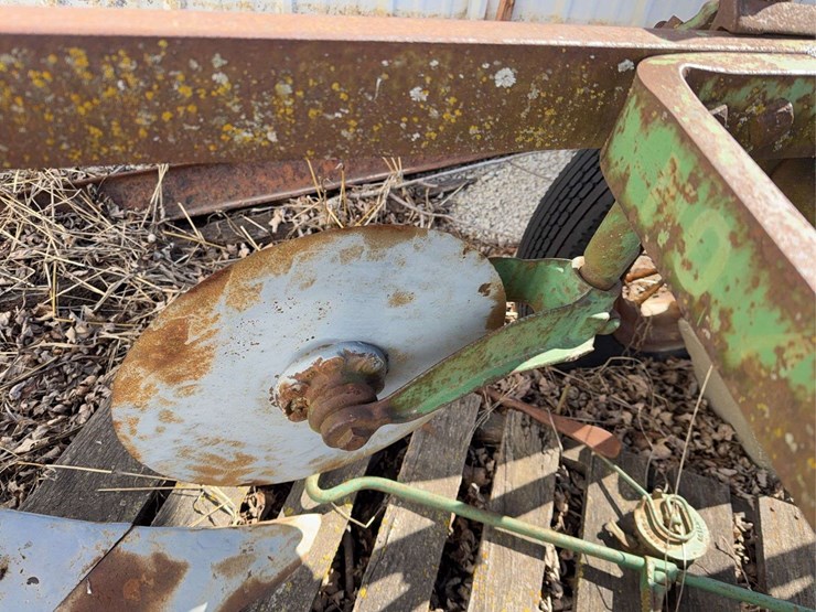 john-deere-no.-44-pull-type-two-bottom-plow-image-14