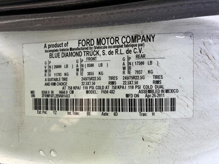 2011-ford-f650xl-image-32