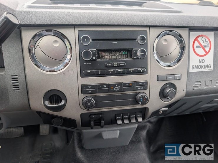 2013-ford-f550-image-26