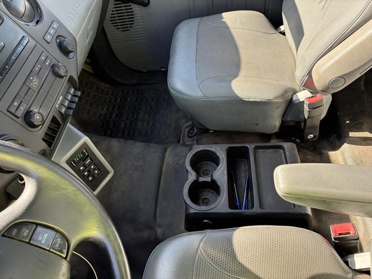 2011-ford-f650xl-image-31