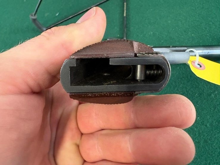 high-standard-"the-victor"-22lr-pistol-image-10
