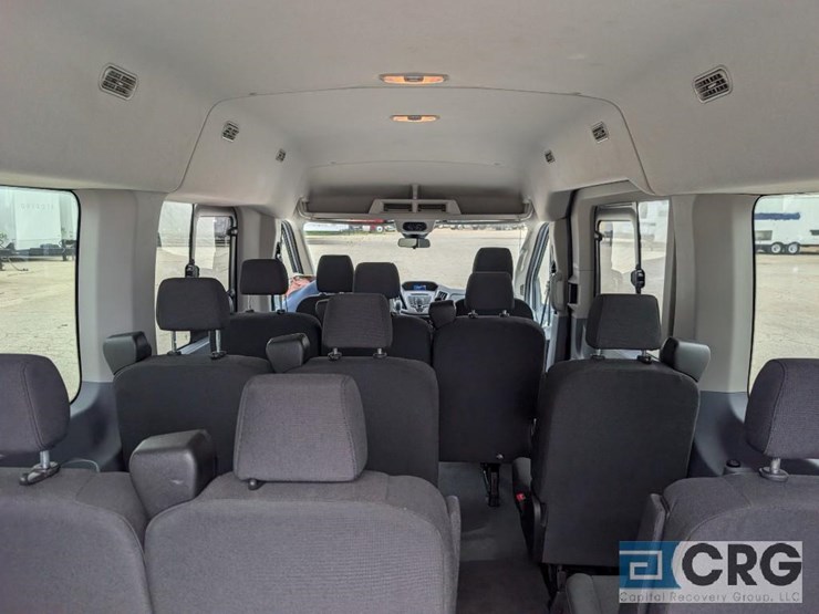 2016-ford-transit-image-7