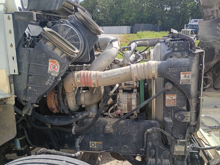 2012-kenworth-t370-image-32