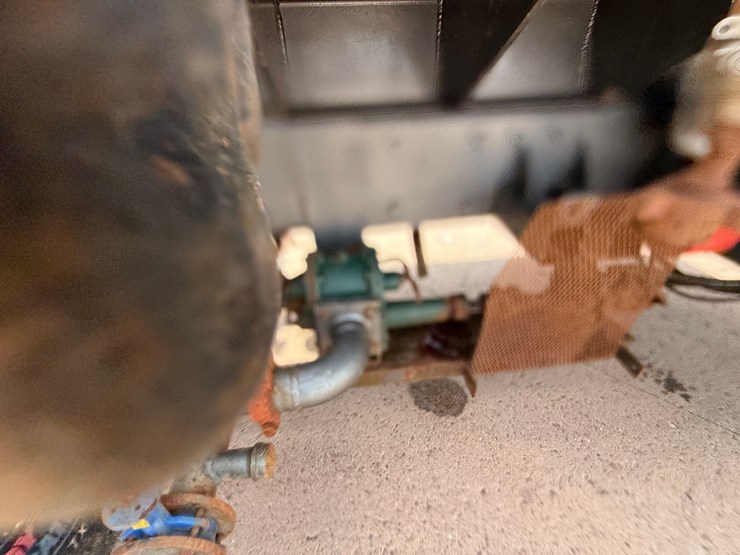 2019-peterbilt-389-image-17