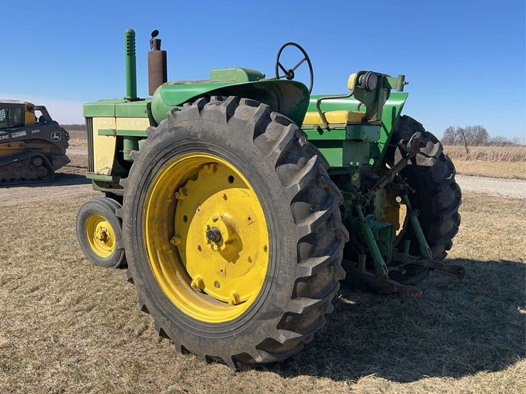 john-deere-720-image-3