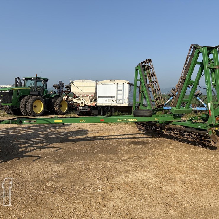 JOHN DEERE 200