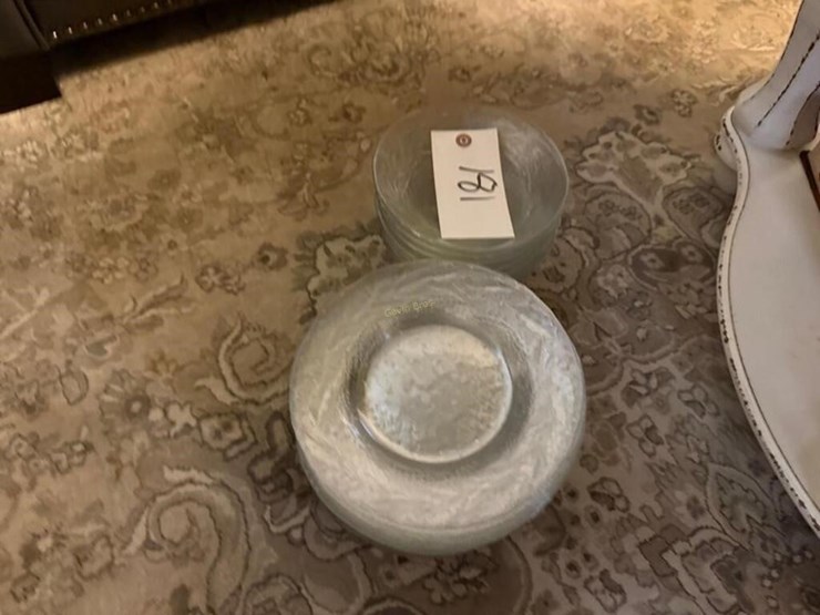 christmas-bowls-&-plates-image-2