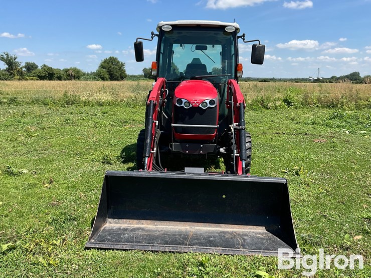 2016-massey-ferguson-1736-image-2