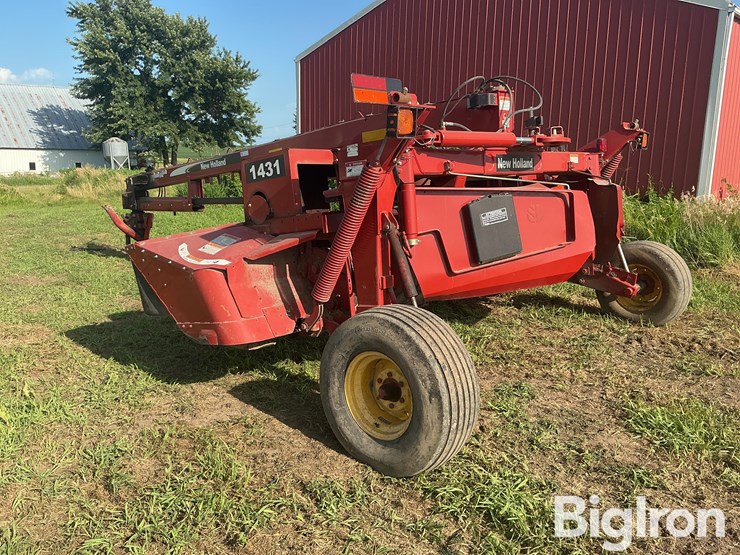 new-holland-1431-image-7