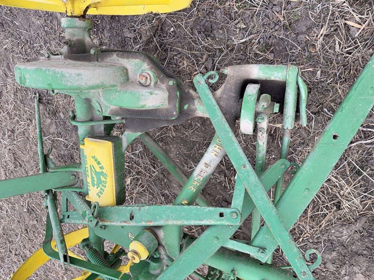 john-deere-no.-3-sickle-bar-mower-image-11