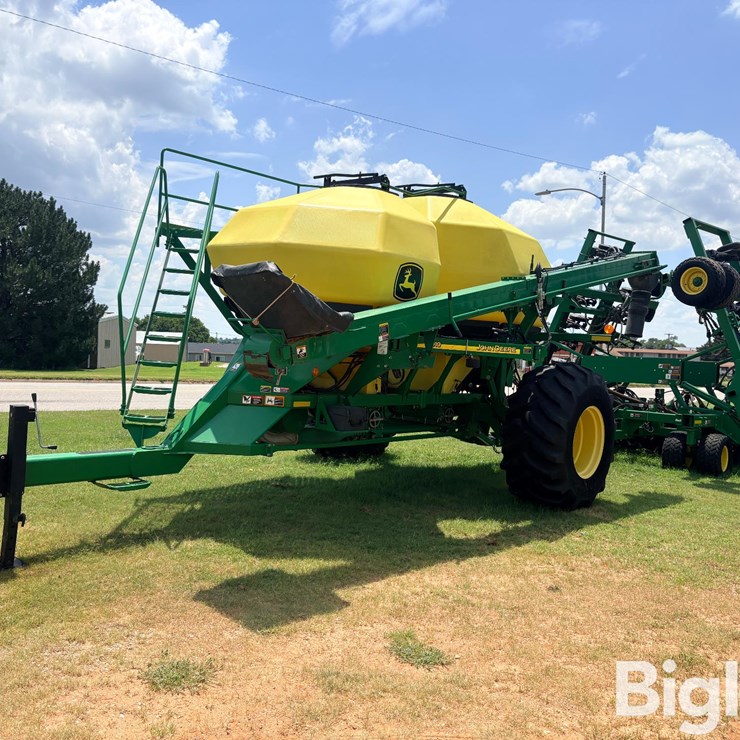 2014 JOHN DEERE 1890