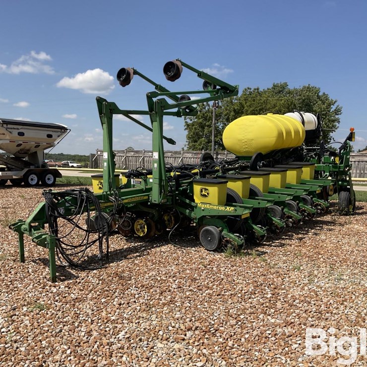 2010 JOHN DEERE 1770NT