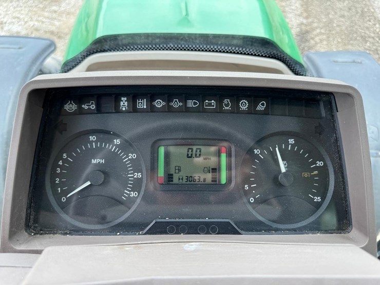 2010-john-deere-6430-image-22