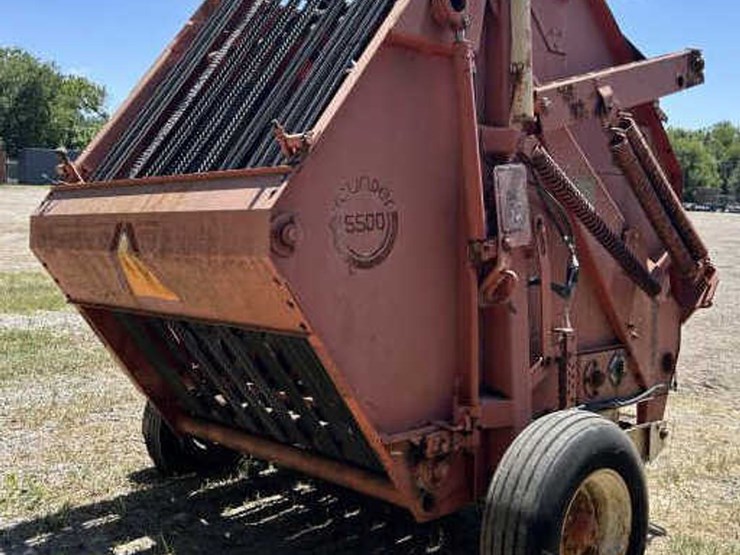 hesston-5500-image-4