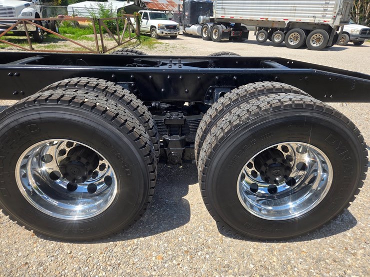 2005-sterling-l9500-image-62