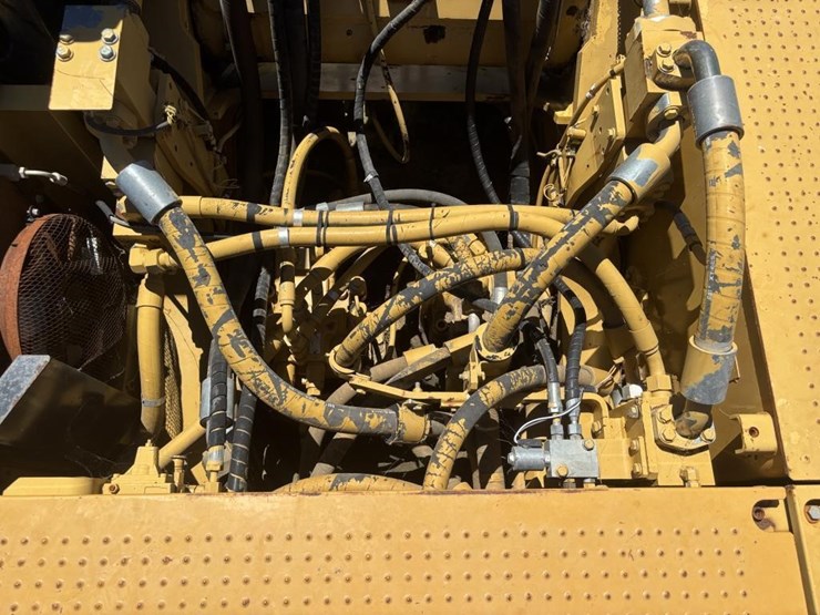 caterpillar-345c-image-61