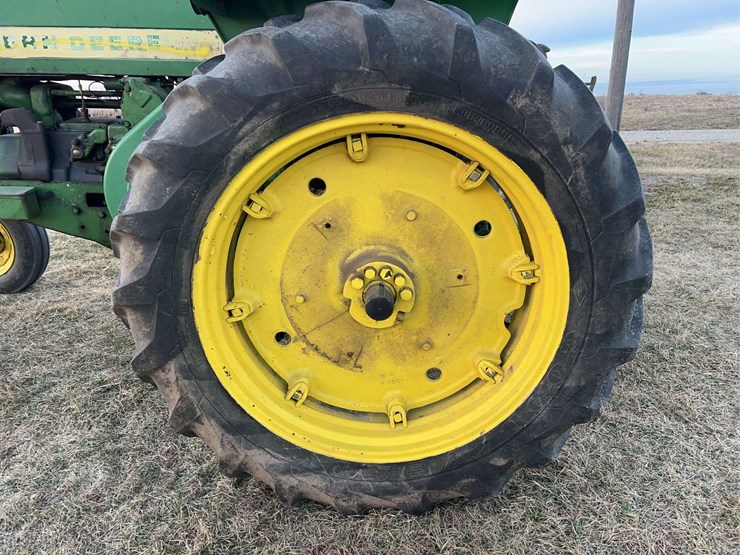 john-deere-720-image-64