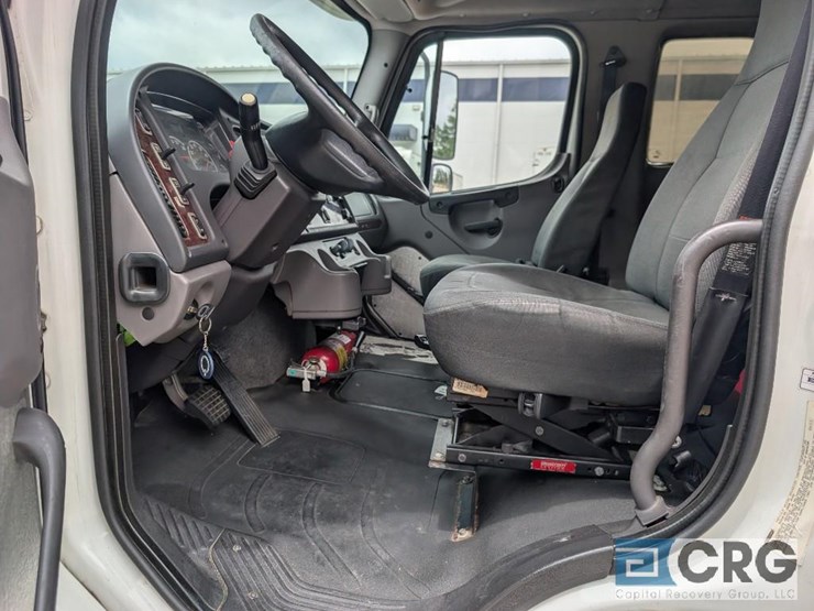 2012-freightliner-m2-stakebed-truck-image-23