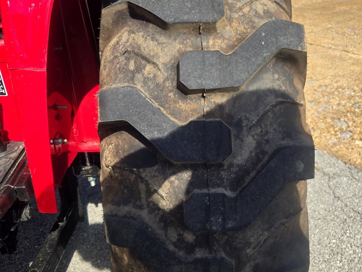 2023-mahindra-4550-image-64