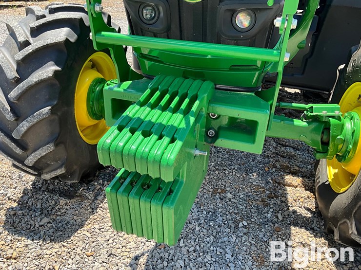 2019-john-deere-6110r-image-12