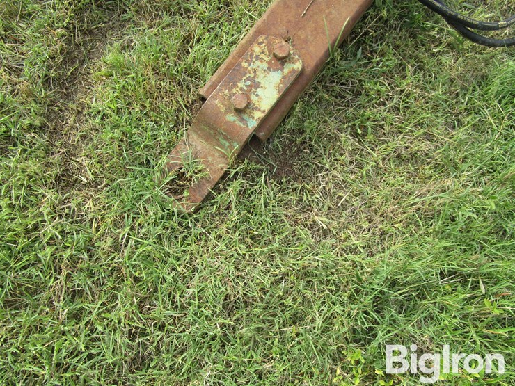 john-deere-340-image-10