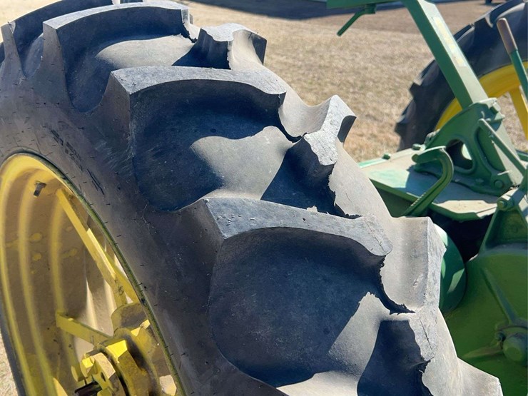 john-deere-model-a-image-32