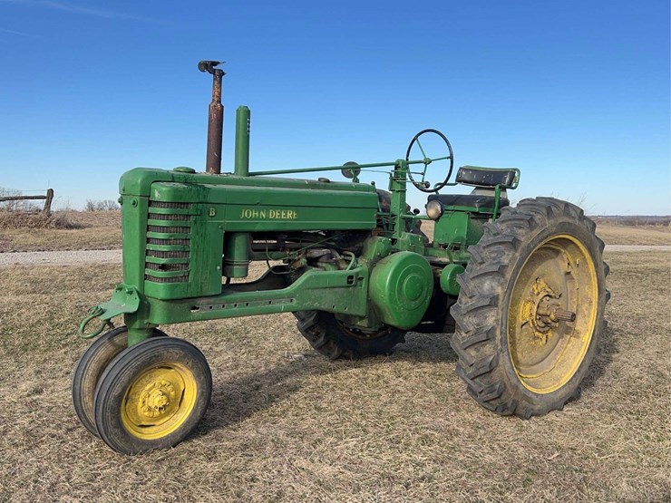 john-deere-model-b-image-1