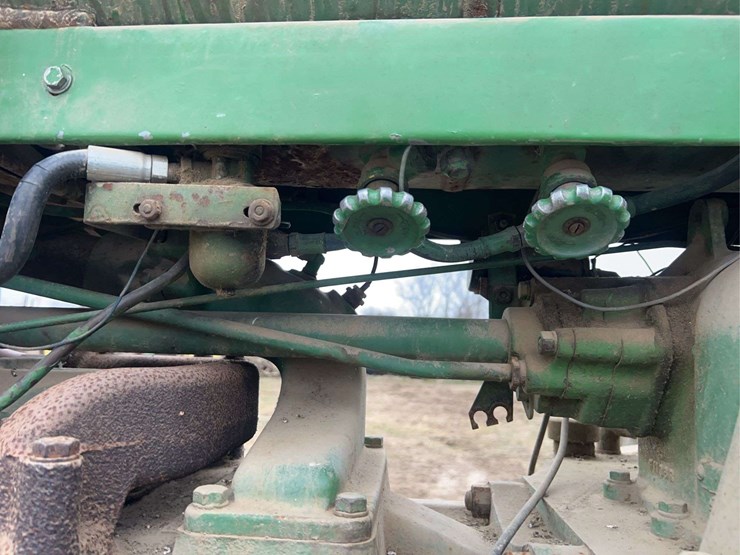 john-deere-70-image-64