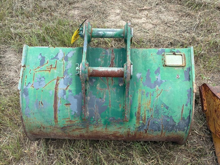 #3818-•-excavator-bucket-image-2