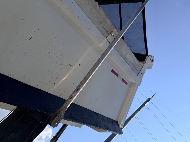 2016-western-star-4700-image-59