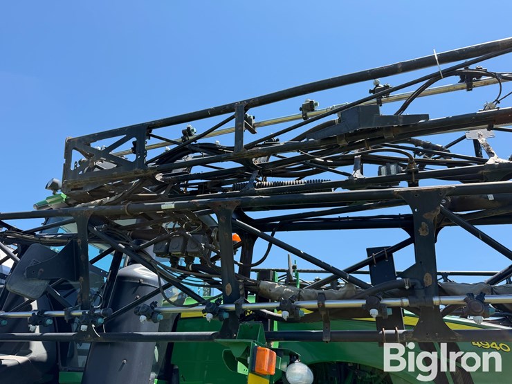 2014-john-deere-4940-image-19