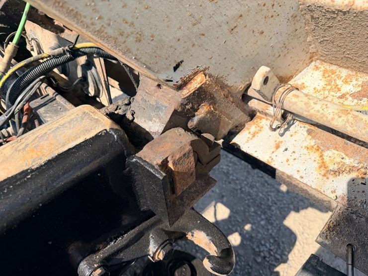 2016-western-star-4700-image-57