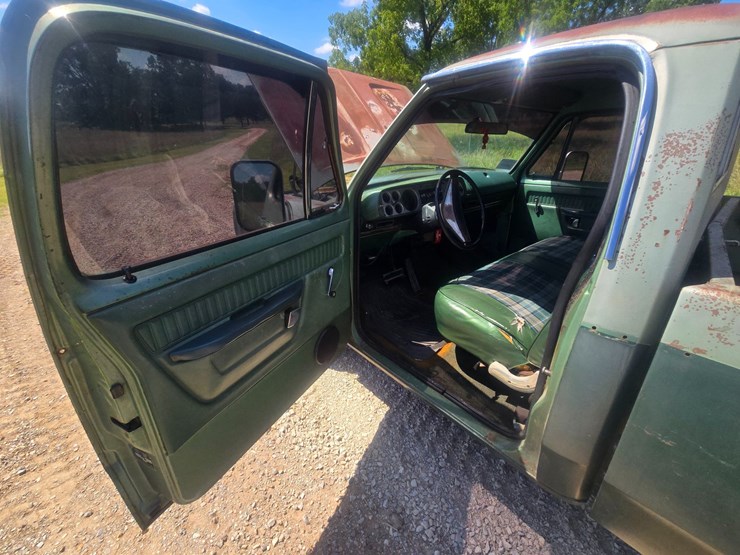 1977-dodge-150-image-23