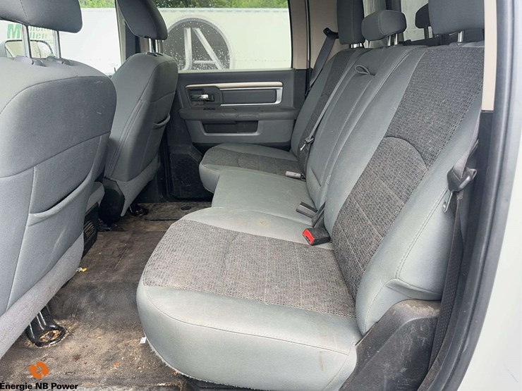 2018-dodge-3500hd-image-29