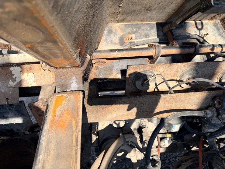 2016-western-star-4700-image-56