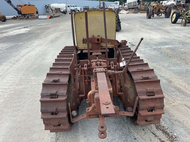 holt-caterpillar-image-17