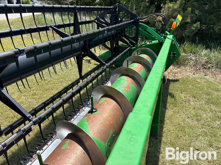 2011-john-deere-630f-image-18