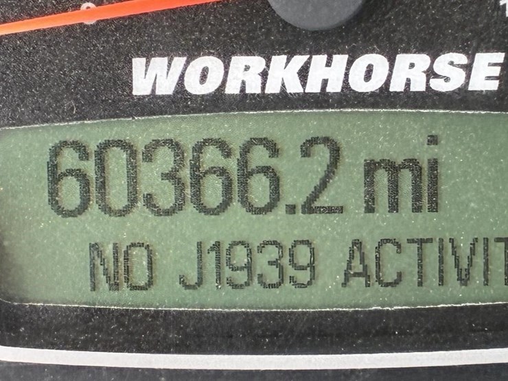 2008-workhorse-w62-image-22