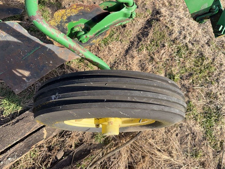 john-deere-no.-55-a-b-h-pull-type-three-bottom-plow-image-10