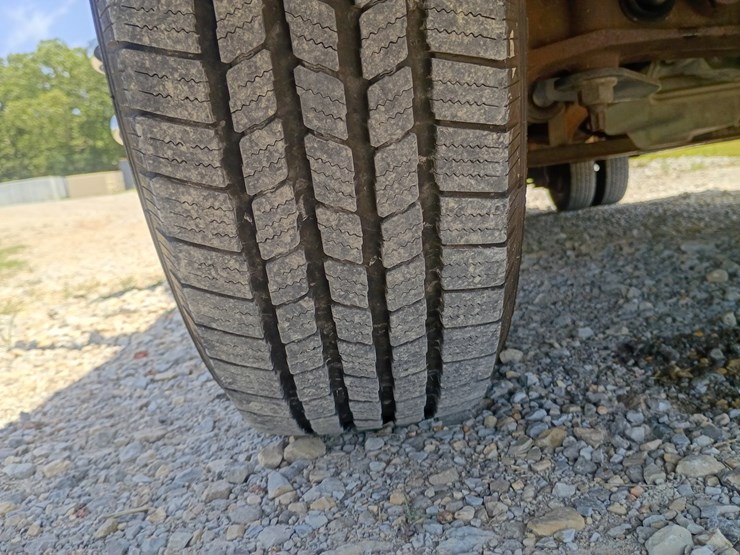 2005-ford-e450-image-136