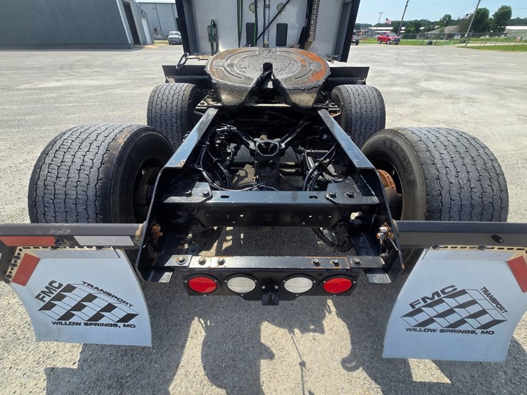 2018-kenworth-t680-image-83
