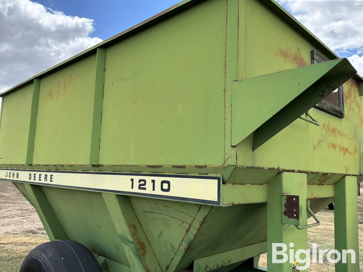 john-deere-1210-image-12